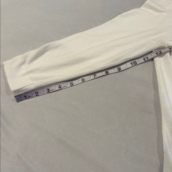 Le Chateau White Cardigan Sweater - Picture 6 of 9